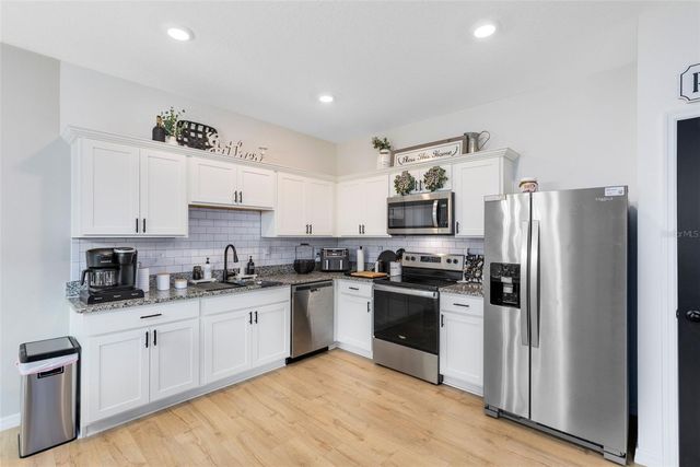 528 MADISON DRIVE, Davenport, FL 33837