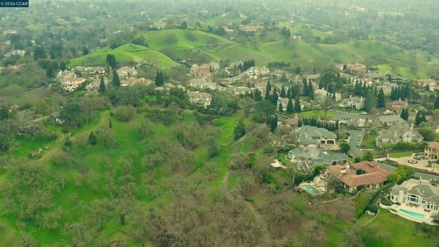 100 Los Balcones, Alamo, CA 94507