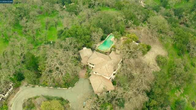 100 Los Balcones, Alamo, CA 94507