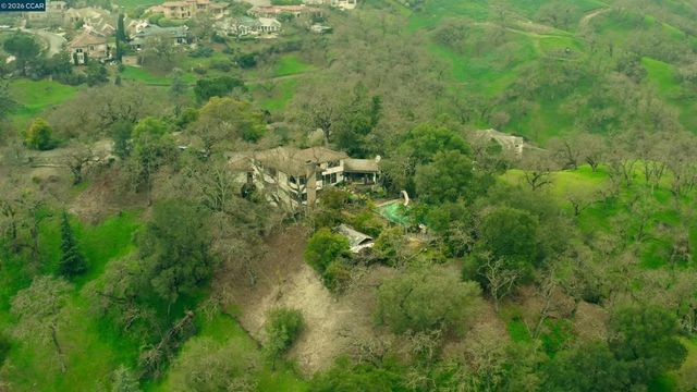 100 Los Balcones, Alamo, CA 94507