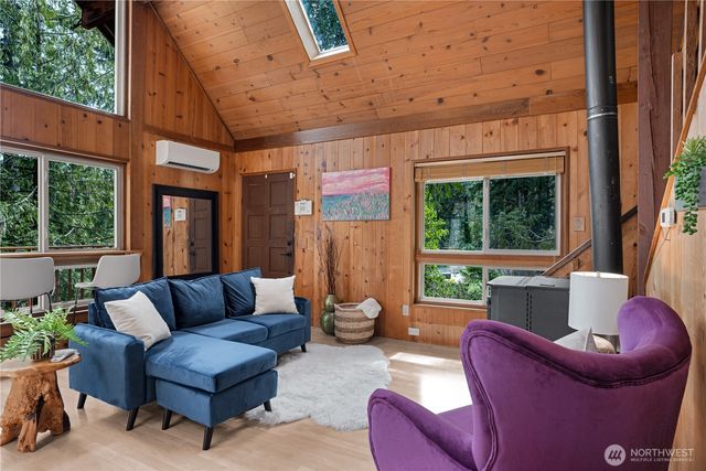 9940 Fairview Lake Road SW, Port Orchard, WA 98367