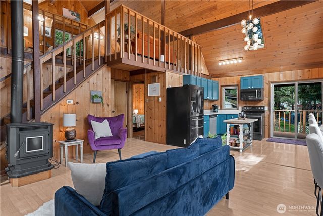 9940 Fairview Lake Road SW, Port Orchard, WA 98367