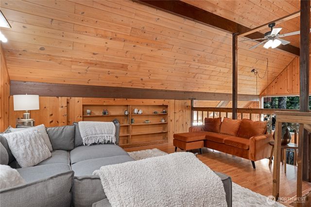 9940 Fairview Lake Road SW, Port Orchard, WA 98367