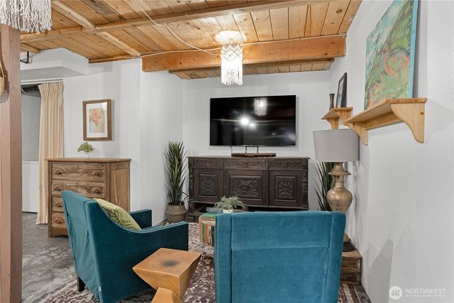 9940 Fairview Lake Road SW, Port Orchard, WA 98367