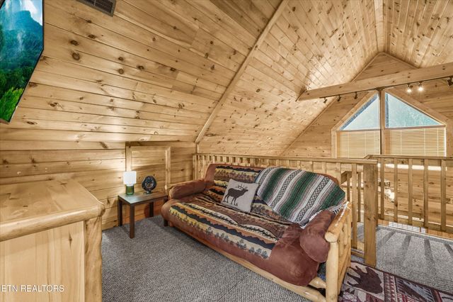 1627 Eagle Springs Rd, Sevierville, TN 37876