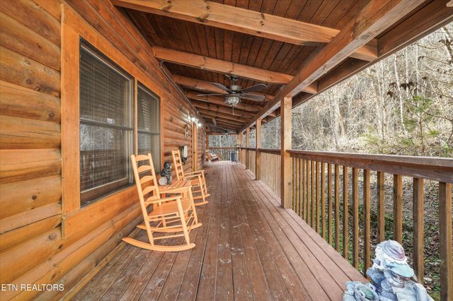 1627 Eagle Springs Rd, Sevierville, TN 37876