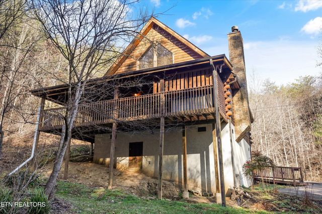 1627 Eagle Springs Rd, Sevierville, TN 37876