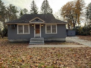 11 Park Ave, Tewksbury, MA 01876