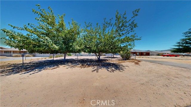 7601 Corona Avenue, Hesperia, CA 92345