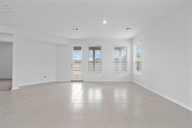 700 Appaloosa Meadow Drive, Magnolia, TX 77354