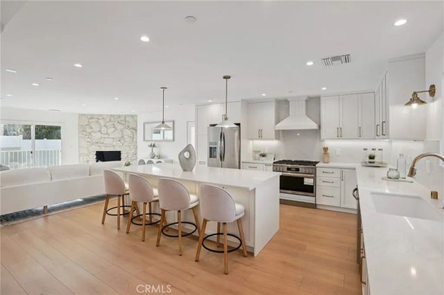 1467 11th, Manhattan Beach, CA 90266