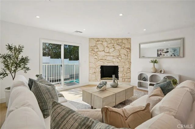 1467 11th, Manhattan Beach, CA 90266