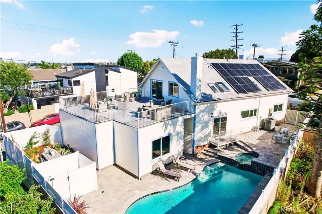 1467 11th, Manhattan Beach, CA 90266