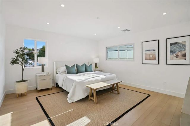 1467 11th, Manhattan Beach, CA 90266
