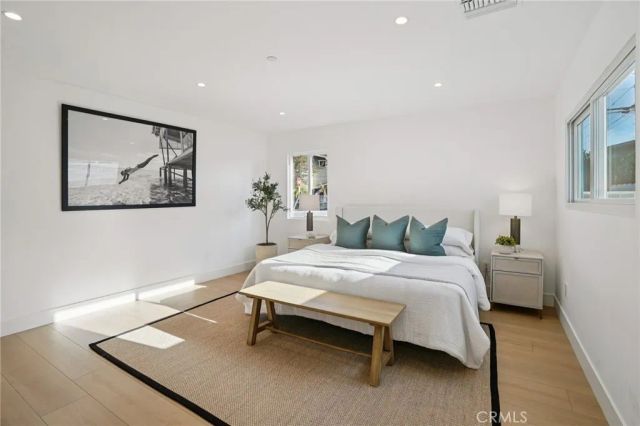 1467 11th, Manhattan Beach, CA 90266