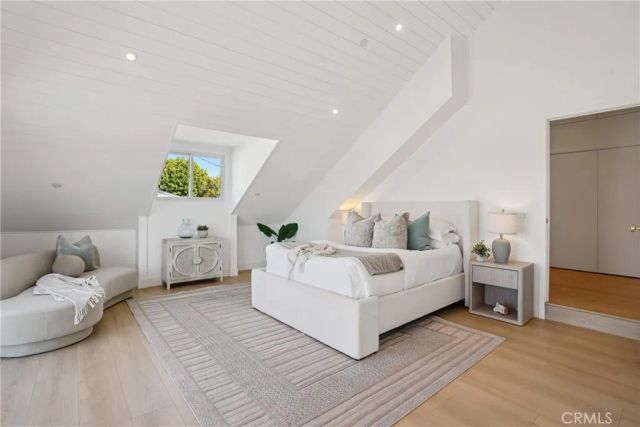 1467 11th, Manhattan Beach, CA 90266