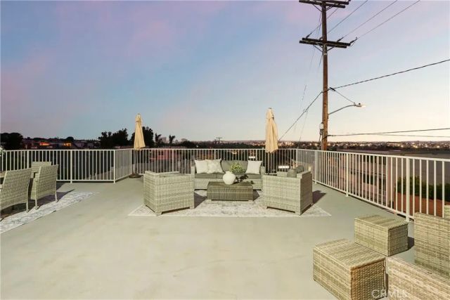 1467 11th, Manhattan Beach, CA 90266