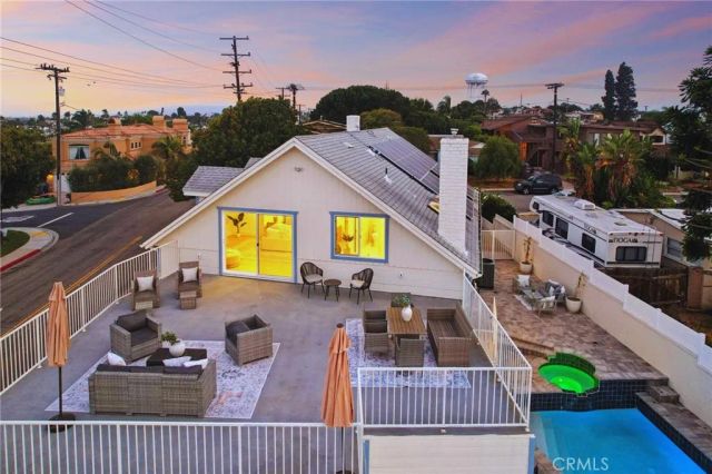 1467 11th, Manhattan Beach, CA 90266