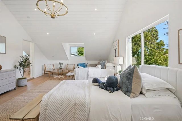 1467 11th, Manhattan Beach, CA 90266