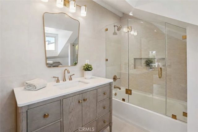 1467 11th, Manhattan Beach, CA 90266