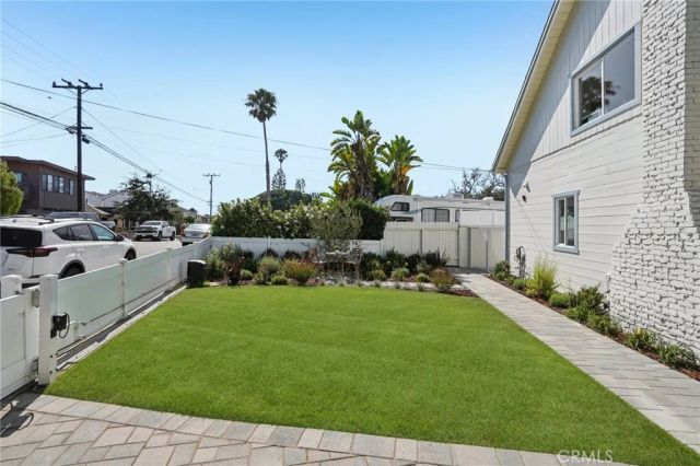 1467 11th, Manhattan Beach, CA 90266