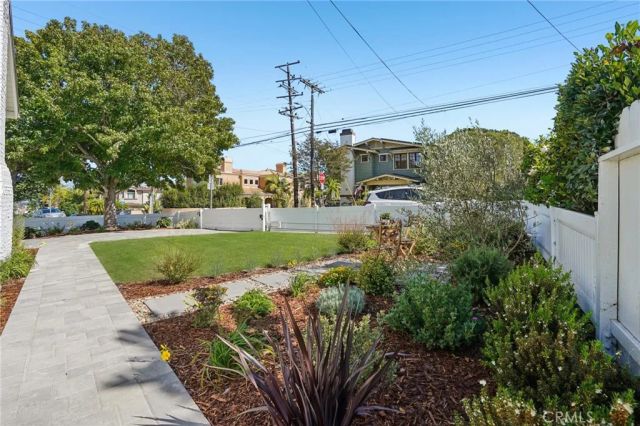1467 11th, Manhattan Beach, CA 90266