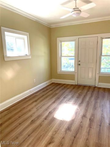 957 E 143rd Street, Cleveland, OH 44110