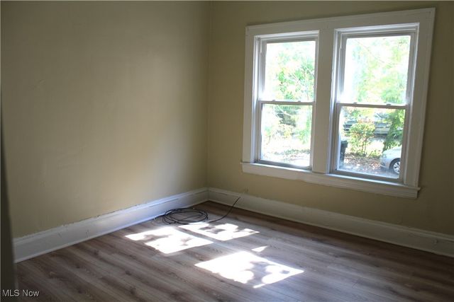 957 E 143rd Street, Cleveland, OH 44110