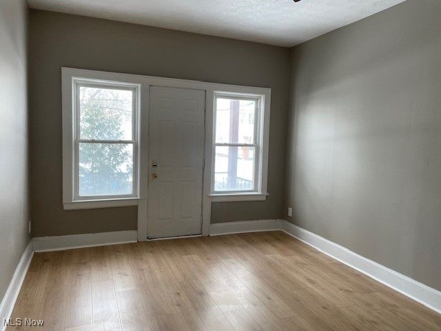 957 E 143rd Street, Cleveland, OH 44110