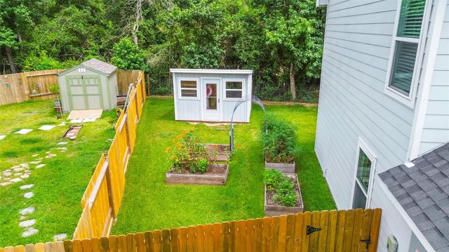 9706 Marie Village Court, Conroe, TX 77306