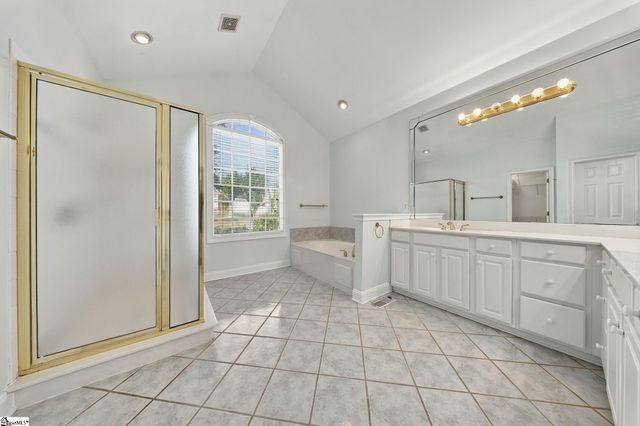 700 Mossy Ledge Lane, Simpsonville, SC 29681
