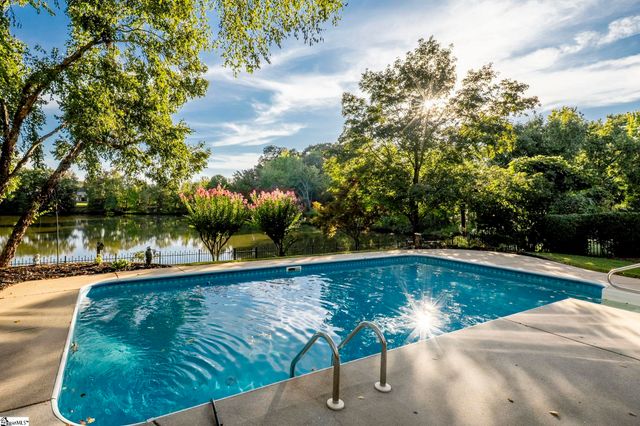 700 Mossy Ledge Lane, Simpsonville, SC 29681