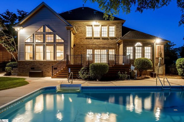 700 Mossy Ledge Lane, Simpsonville, SC 29681