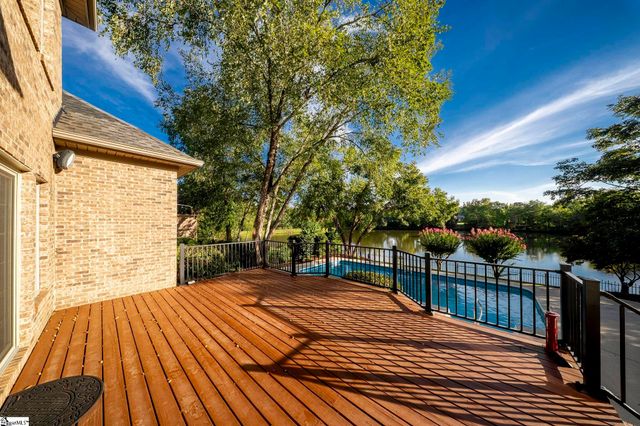 700 Mossy Ledge Lane, Simpsonville, SC 29681