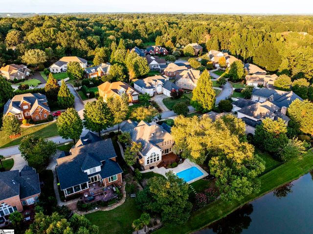 700 Mossy Ledge Lane, Simpsonville, SC 29681