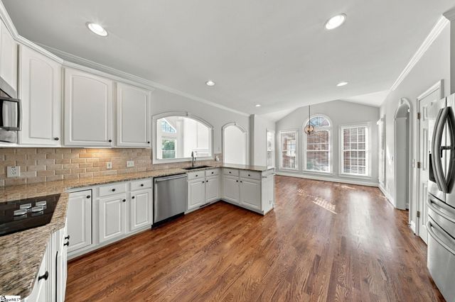 700 Mossy Ledge Lane, Simpsonville, SC 29681