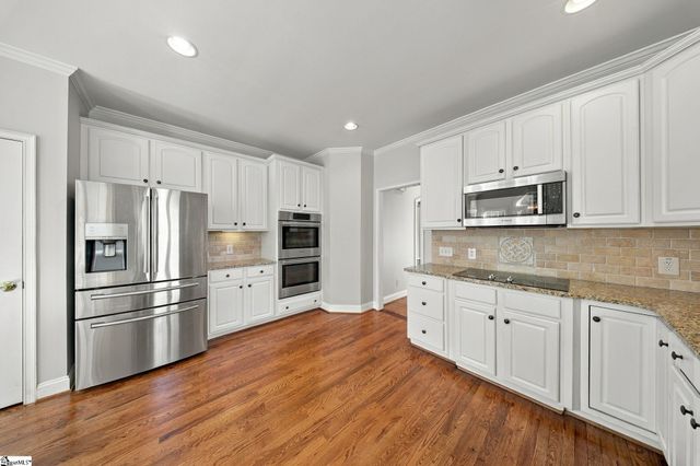 700 Mossy Ledge Lane, Simpsonville, SC 29681