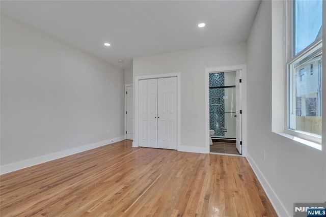 249 Hillside, Leonia, NJ 07605