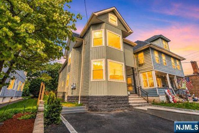249 Hillside, Leonia, NJ 07605
