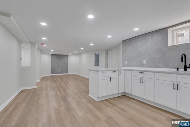 249 Hillside, Leonia, NJ 07605