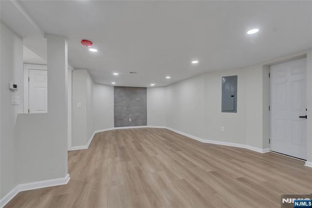 249 Hillside, Leonia, NJ 07605