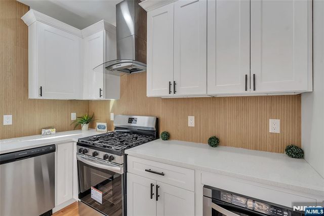 249 Hillside, Leonia, NJ 07605