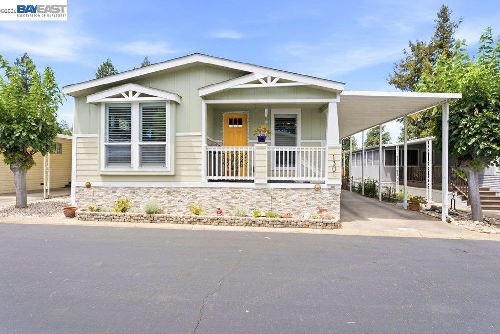 Image 4 of property listing at 3231 Vineyard Ave., Pleasanton, CA 94566