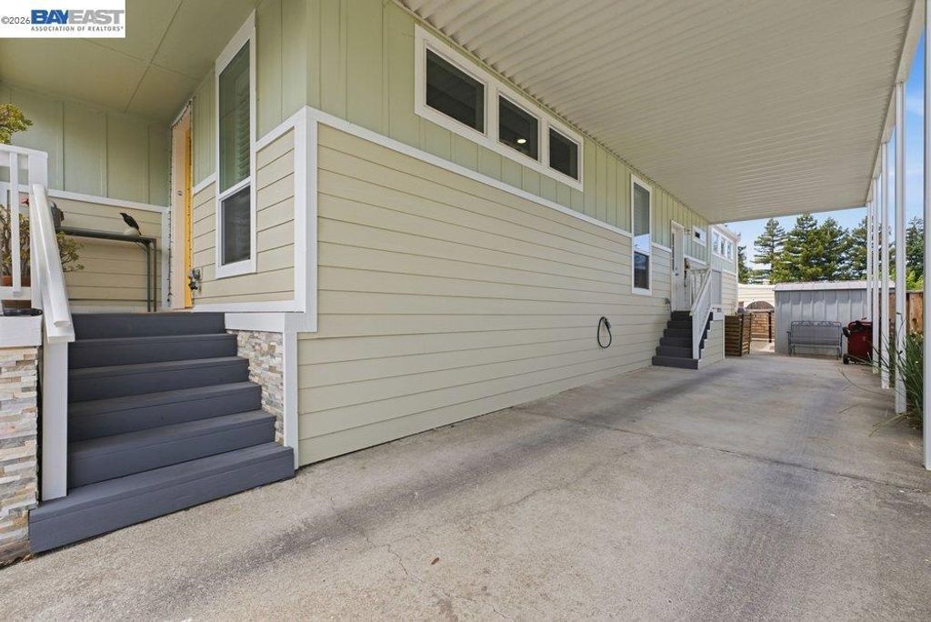 Image 46 of property listing at 3231 Vineyard Ave., Pleasanton, CA 94566