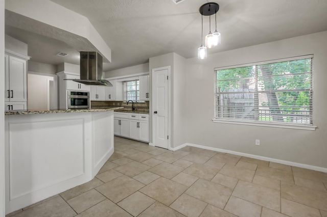 88 April Wind Drive S, Conroe, TX 77356