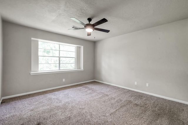 88 April Wind Drive S, Conroe, TX 77356