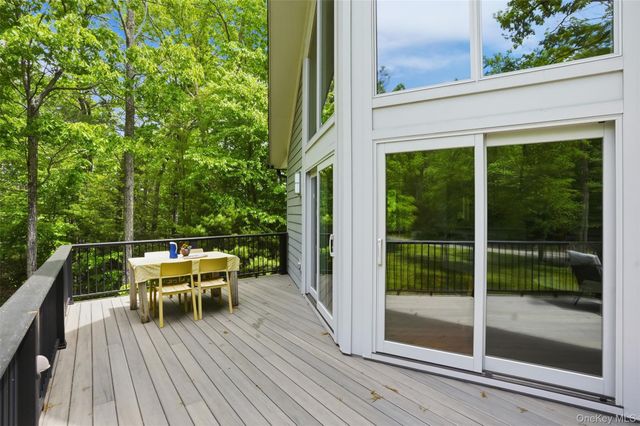 21 Woodland Lane, Palenville, NY 12463
