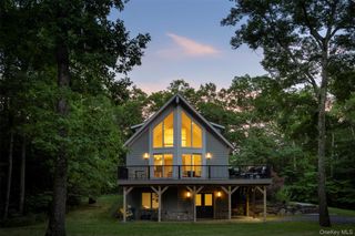 21 Woodland Lane, Palenville, NY 12463