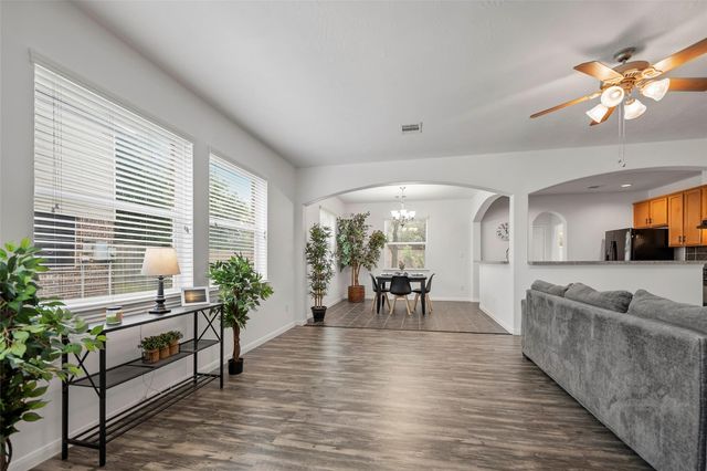 10519 Day Trail Lane, Spring, TX 77379