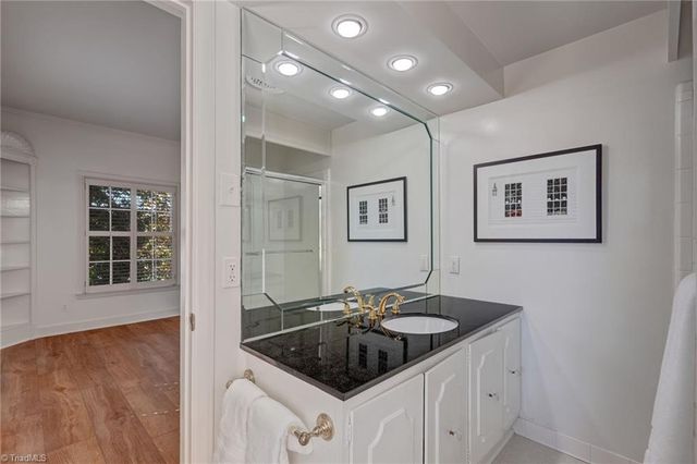 1833 Banking Street B6, Greensboro, NC 27408